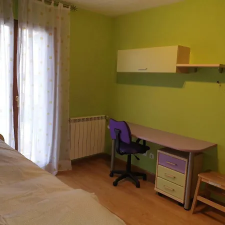 Chalet Ribera De Guasa Feriehus